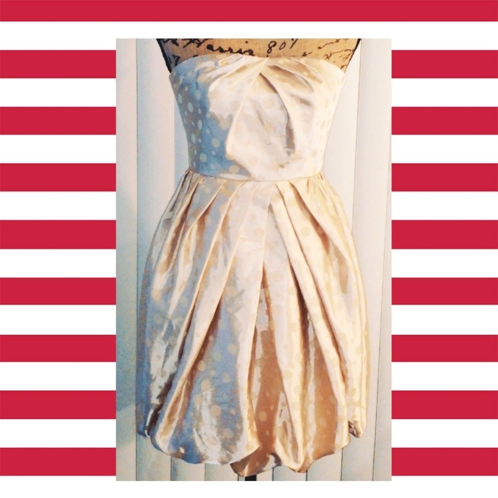 ⬇️$25  Gold Bubble cocktail dress sz 4P